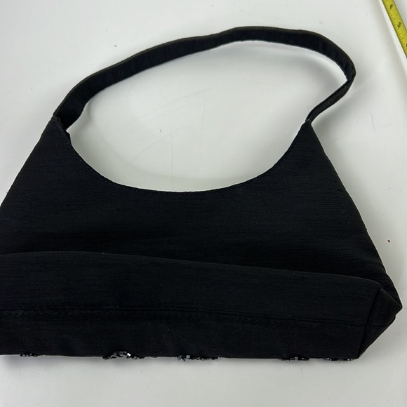 BLACK Sequined Shoulder Handbag - Picture 7 of 8
